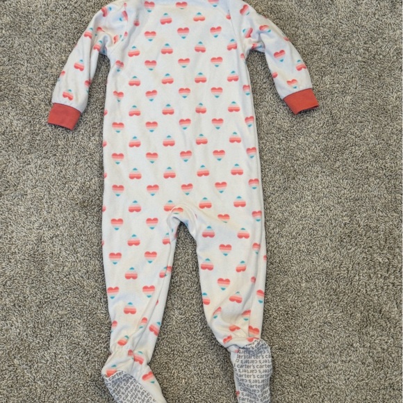 Carter’s Baby Girl heart Print Footed Sleeper Pajamas - Size 18 Months - Picture 5 of 6